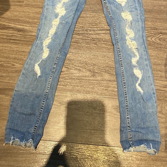 Cali Denim Blue Notes Ultra High Rise Ripped Skinny Jeans, Size 1. - Picture 2 of 2